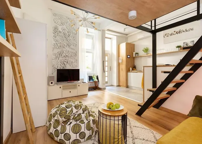 Stylish And Smart In The Center Budapest