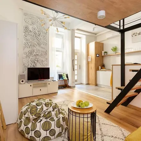 Stylish And Smart In The Center Budapest
