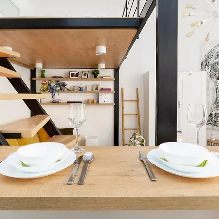 Apartment Stylish And Smart In The Center Budapest